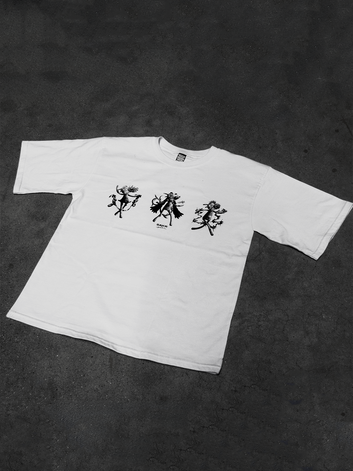 T-shirt las tres muñecas